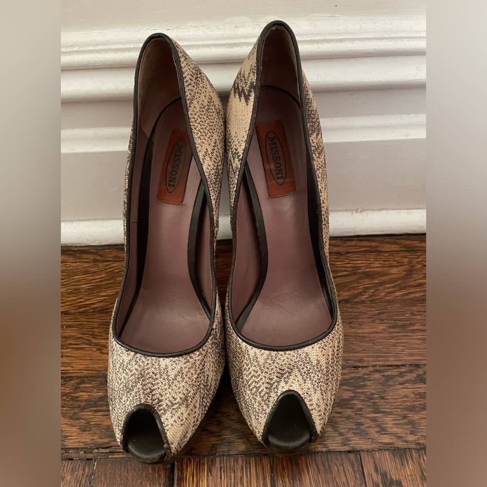Missoni Peep-Toe platform heels, neutral woven print, size 10